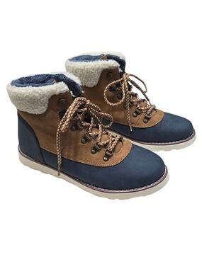 Eddie Bauer Navy and Brown Sherpa-Lined Hiking Boots